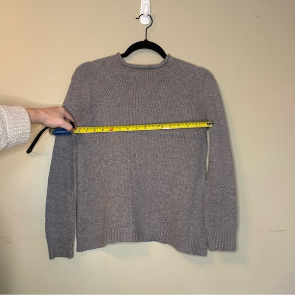 Joan Vass Gray Crew Neck Sweater Women's Small - Picture 4 of 4